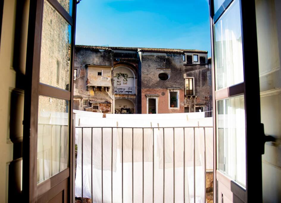 Mitha'S Rooms Catania Exterior foto